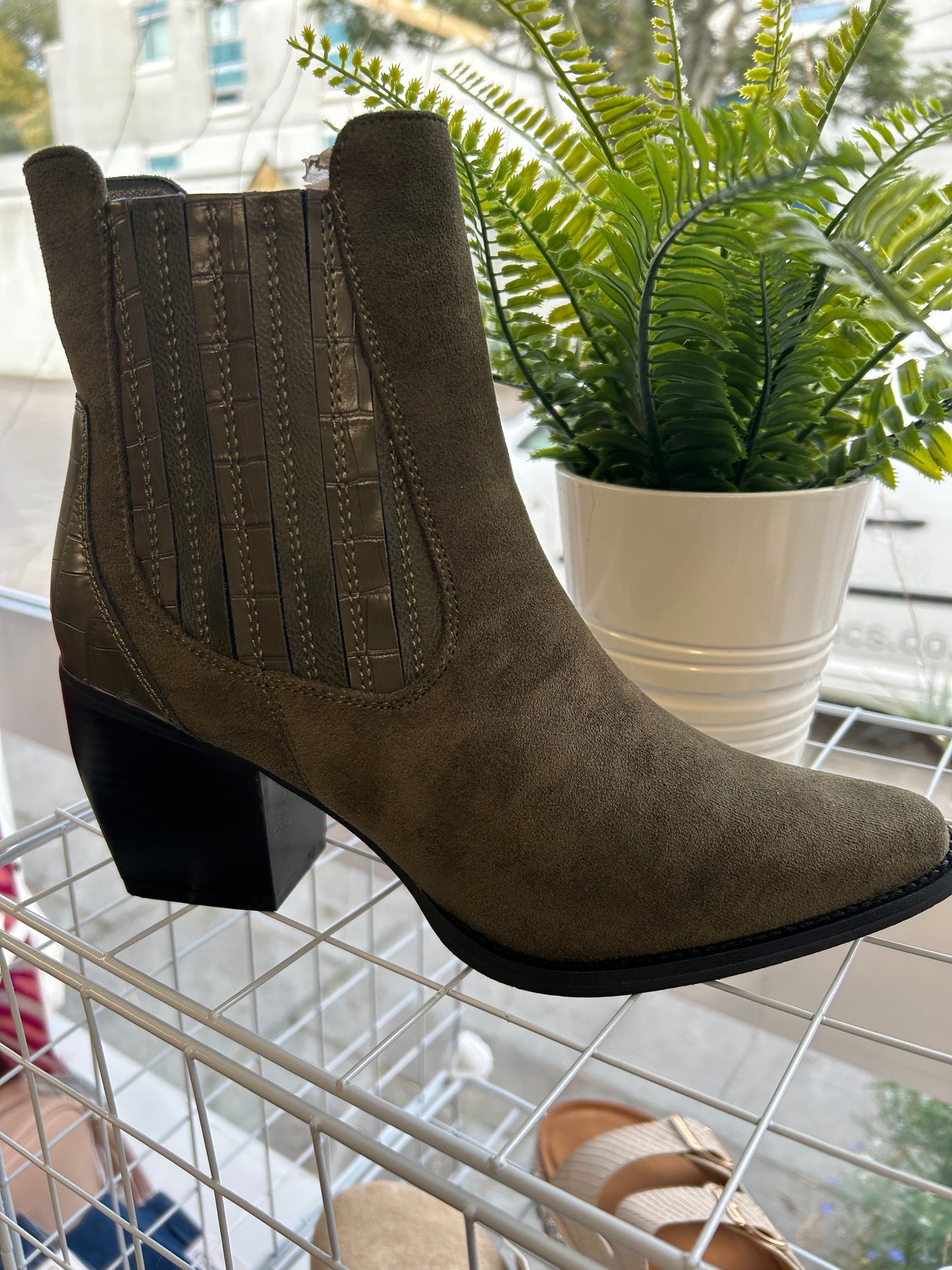 CASSIDY Western Ankle Boots